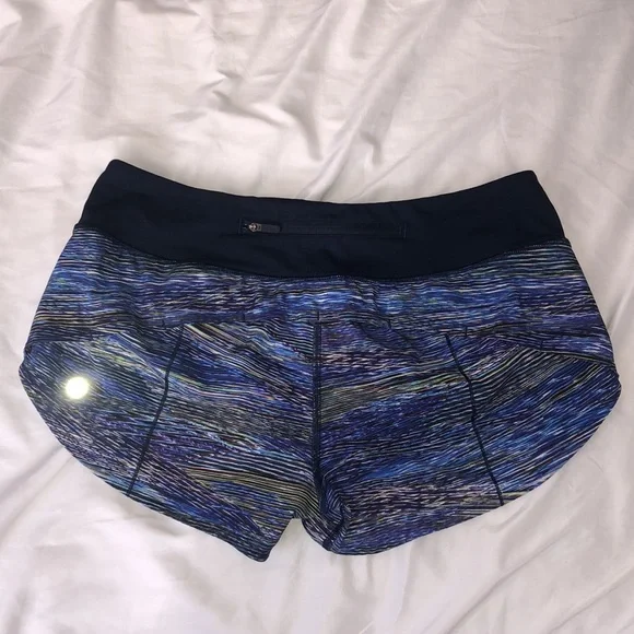 Lululemon Speed Up Shorts - Picture 2 of 4